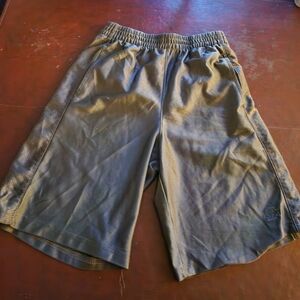 Gray kids Shorts large 10/12 with pockets
